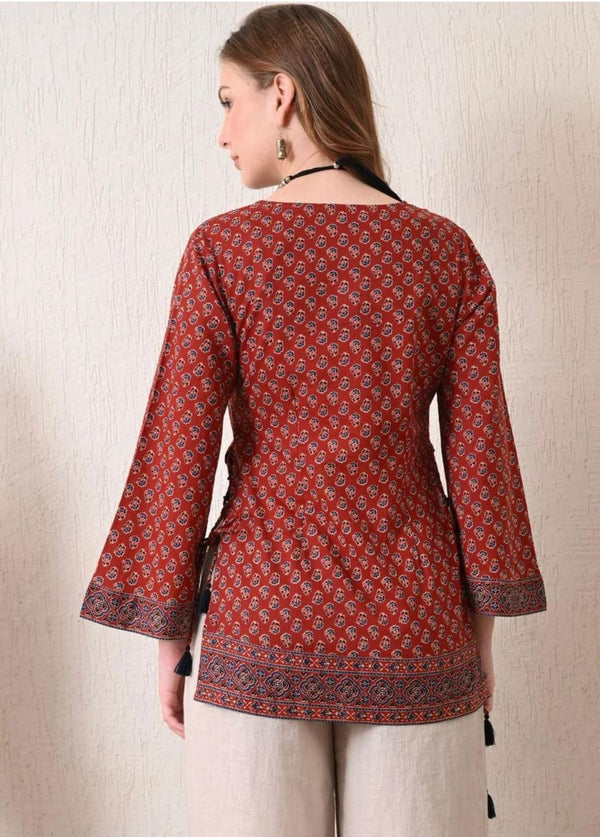 Women's Maroon Geometric Print Short Kurti & Ivory Palazzo Set