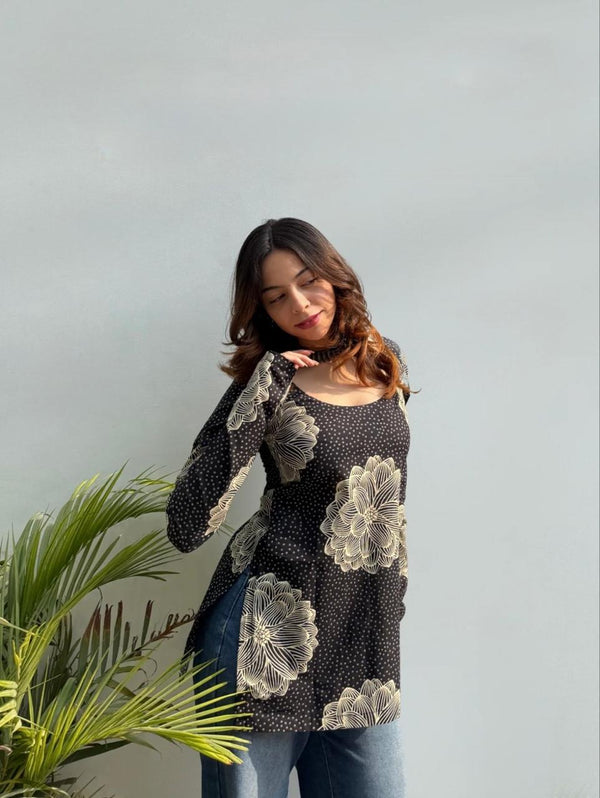 Women's Black Oversized Floral Print Square-Neck Short Kurti