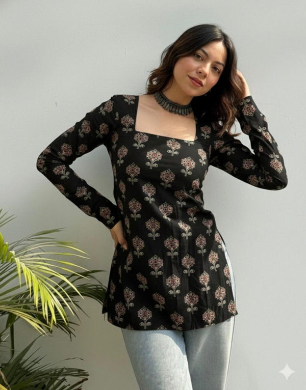 Women's Black Small Floral Print Square-Neck Short Kurti