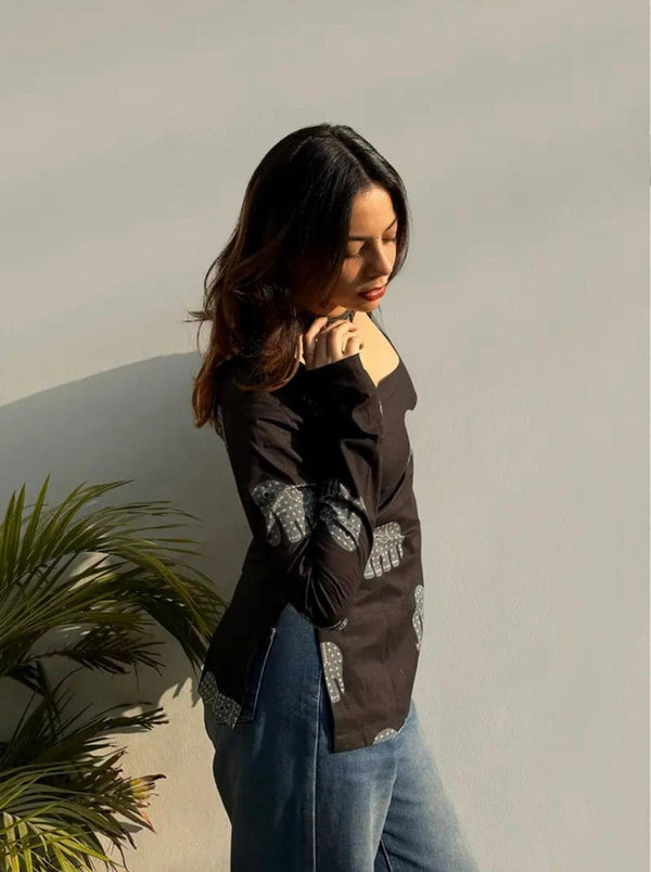 Women's Black Decorative Elephant Print Square-Neck Short Kurti