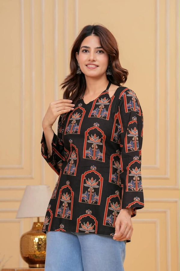 Women's Black Botanical Arch Print Short Kurti