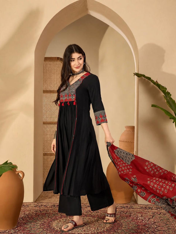 Women's Black Decorative-Yoke Anarkali Suit Set with Red Dupatta
