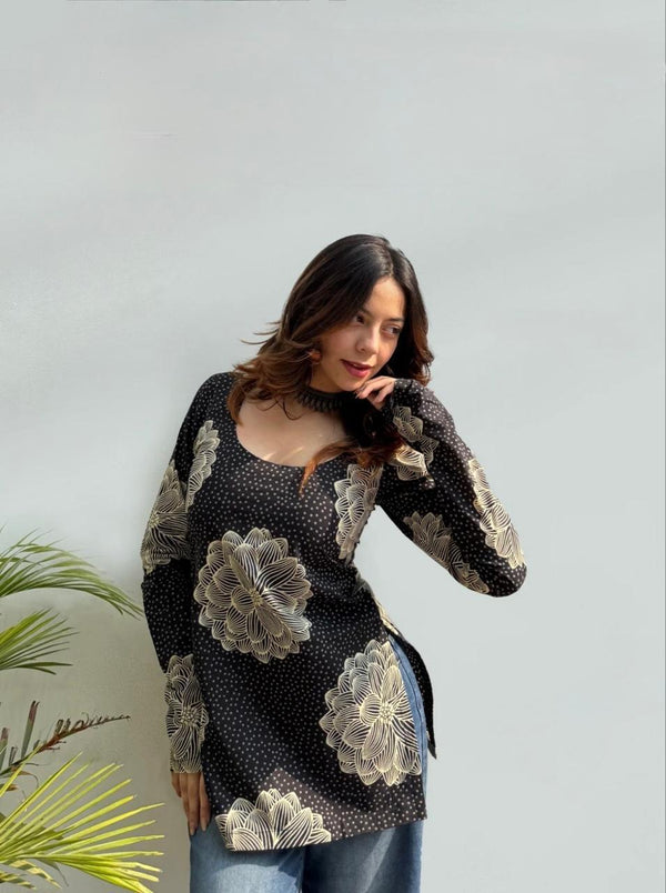 Women's Black Oversized Floral Print Square-Neck Short Kurti
