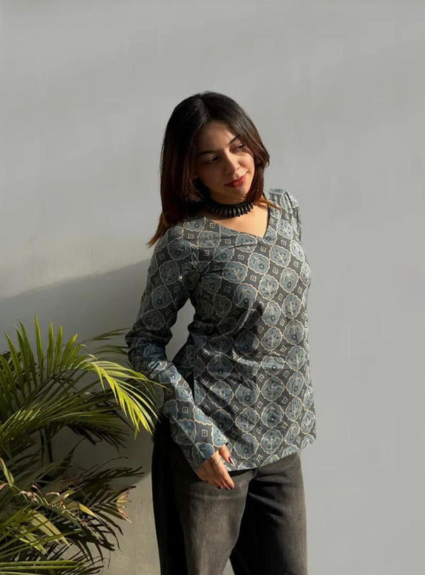 Women's Grey Geometric Print Square-Neck Short Kurti
