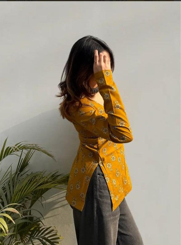 Women's Mustard Small Floral Print Square-Neck Short Kurti